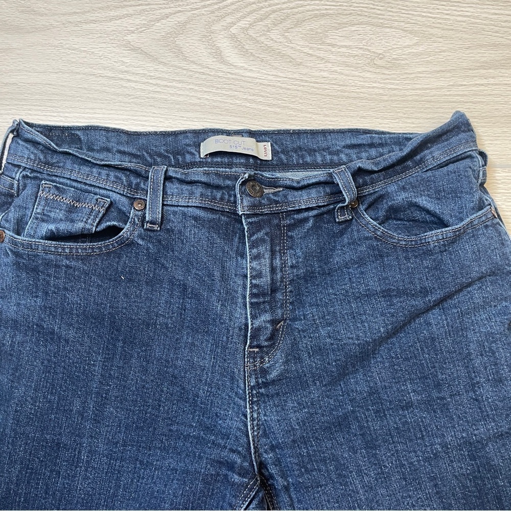 Levi’s 515 Bootcut Dark Wash Blue Denim Midrise Jeans Women’s Size 12M - Picture 7 of 14